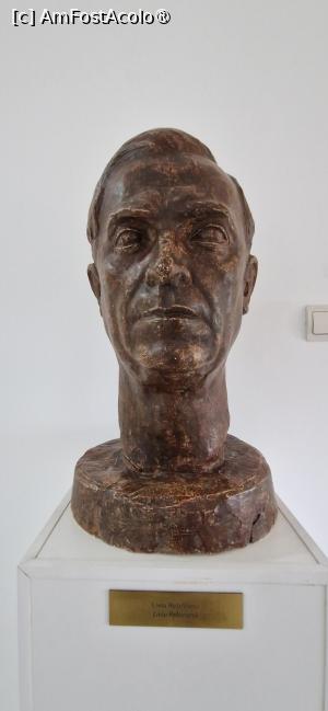 [P26] 26. Liviu Rebreanu, gips patinat. » foto by doinafil
 - 
<span class="allrVoted glyphicon glyphicon-heart hidden" id="av1522144"></span>
<a class="m-l-10 hidden" id="sv1522144" onclick="voting_Foto_DelVot(,1522144,3496)" role="button">șterge vot <span class="glyphicon glyphicon-remove"></span></a>
<a id="v91522144" class=" c-red"  onclick="voting_Foto_SetVot(1522144)" role="button"><span class="glyphicon glyphicon-heart-empty"></span> <b>LIKE</b> = Votează poza</a> <img class="hidden"  id="f1522144W9" src="/imagini/loader.gif" border="0" /><span class="AjErrMes hidden" id="e1522144ErM"></span>