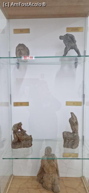 [P40] 40. Lucrări de mai mici dimensiuni, în vitrină. » foto by doinafil
 - 
<span class="allrVoted glyphicon glyphicon-heart hidden" id="av1522158"></span>
<a class="m-l-10 hidden" id="sv1522158" onclick="voting_Foto_DelVot(,1522158,3496)" role="button">șterge vot <span class="glyphicon glyphicon-remove"></span></a>
<a id="v91522158" class=" c-red"  onclick="voting_Foto_SetVot(1522158)" role="button"><span class="glyphicon glyphicon-heart-empty"></span> <b>LIKE</b> = Votează poza</a> <img class="hidden"  id="f1522158W9" src="/imagini/loader.gif" border="0" /><span class="AjErrMes hidden" id="e1522158ErM"></span>