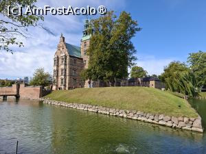 [P13] Copenhaga, Castelul Rosenborg și Parcul cel îl înconjoară.. » foto by mprofeanu
 - 
<span class="allrVoted glyphicon glyphicon-heart hidden" id="av1506226"></span>
<a class="m-l-10 hidden" id="sv1506226" onclick="voting_Foto_DelVot(,1506226,3497)" role="button">șterge vot <span class="glyphicon glyphicon-remove"></span></a>
<a id="v91506226" class=" c-red"  onclick="voting_Foto_SetVot(1506226)" role="button"><span class="glyphicon glyphicon-heart-empty"></span> <b>LIKE</b> = Votează poza</a> <img class="hidden"  id="f1506226W9" src="/imagini/loader.gif" border="0" /><span class="AjErrMes hidden" id="e1506226ErM"></span>