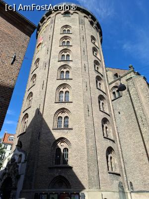 [P21] Copenhaga, Rundetaarn - Turnul Rotund, greu se poate poza... » foto by mprofeanu
 - 
<span class="allrVoted glyphicon glyphicon-heart hidden" id="av1506234"></span>
<a class="m-l-10 hidden" id="sv1506234" onclick="voting_Foto_DelVot(,1506234,3497)" role="button">șterge vot <span class="glyphicon glyphicon-remove"></span></a>
<a id="v91506234" class=" c-red"  onclick="voting_Foto_SetVot(1506234)" role="button"><span class="glyphicon glyphicon-heart-empty"></span> <b>LIKE</b> = Votează poza</a> <img class="hidden"  id="f1506234W9" src="/imagini/loader.gif" border="0" /><span class="AjErrMes hidden" id="e1506234ErM"></span>