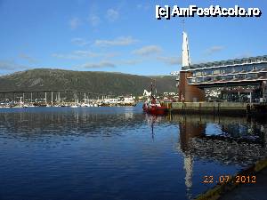 [P47] Tromsø - Pod între două insule.  » foto by iulianic
 - 
<span class="allrVoted glyphicon glyphicon-heart hidden" id="av486750"></span>
<a class="m-l-10 hidden" id="sv486750" onclick="voting_Foto_DelVot(,486750,3499)" role="button">șterge vot <span class="glyphicon glyphicon-remove"></span></a>
<a id="v9486750" class=" c-red"  onclick="voting_Foto_SetVot(486750)" role="button"><span class="glyphicon glyphicon-heart-empty"></span> <b>LIKE</b> = Votează poza</a> <img class="hidden"  id="f486750W9" src="/imagini/loader.gif" border="0" /><span class="AjErrMes hidden" id="e486750ErM"></span>