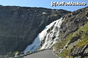 P12 [MAY-2013] 'Trollstigen sau Drumul Trolilor' / Cascada Stigfossen în toată splendoarea ei