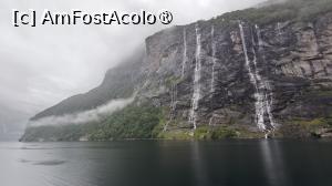 [P12] Croazieră pe fiordul Geiranger,Cascada Cele Șapte Surori » foto by elenaadina
 - 
<span class="allrVoted glyphicon glyphicon-heart hidden" id="av1543373"></span>
<a class="m-l-10 hidden" id="sv1543373" onclick="voting_Foto_DelVot(,1543373,3499)" role="button">șterge vot <span class="glyphicon glyphicon-remove"></span></a>
<a id="v91543373" class=" c-red"  onclick="voting_Foto_SetVot(1543373)" role="button"><span class="glyphicon glyphicon-heart-empty"></span> <b>LIKE</b> = Votează poza</a> <img class="hidden"  id="f1543373W9" src="/imagini/loader.gif" border="0" /><span class="AjErrMes hidden" id="e1543373ErM"></span>
