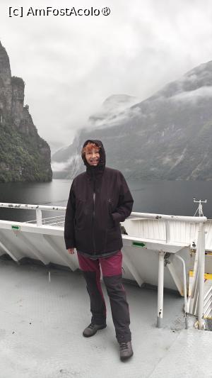 [P04] Croazieră pe fiordul Geiranger » foto by elenaadina
 - 
<span class="allrVoted glyphicon glyphicon-heart hidden" id="av1543365"></span>
<a class="m-l-10 hidden" id="sv1543365" onclick="voting_Foto_DelVot(,1543365,3499)" role="button">șterge vot <span class="glyphicon glyphicon-remove"></span></a>
<a id="v91543365" class=" c-red"  onclick="voting_Foto_SetVot(1543365)" role="button"><span class="glyphicon glyphicon-heart-empty"></span> <b>LIKE</b> = Votează poza</a> <img class="hidden"  id="f1543365W9" src="/imagini/loader.gif" border="0" /><span class="AjErrMes hidden" id="e1543365ErM"></span>