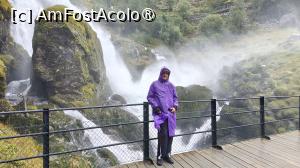 [P14] Popas la cascada Kleivafossen » foto by elenaadina
 - 
<span class="allrVoted glyphicon glyphicon-heart hidden" id="av1543876"></span>
<a class="m-l-10 hidden" id="sv1543876" onclick="voting_Foto_DelVot(,1543876,3499)" role="button">șterge vot <span class="glyphicon glyphicon-remove"></span></a>
<a id="v91543876" class=" c-red"  onclick="voting_Foto_SetVot(1543876)" role="button"><span class="glyphicon glyphicon-heart-empty"></span> <b>LIKE</b> = Votează poza</a> <img class="hidden"  id="f1543876W9" src="/imagini/loader.gif" border="0" /><span class="AjErrMes hidden" id="e1543876ErM"></span>