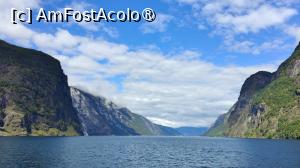 [P01] Croazieră pe Nærøyfjord » foto by elenaadina
 - 
<span class="allrVoted glyphicon glyphicon-heart hidden" id="av1544305"></span>
<a class="m-l-10 hidden" id="sv1544305" onclick="voting_Foto_DelVot(,1544305,3499)" role="button">șterge vot <span class="glyphicon glyphicon-remove"></span></a>
<a id="v91544305" class=" c-red"  onclick="voting_Foto_SetVot(1544305)" role="button"><span class="glyphicon glyphicon-heart-empty"></span> <b>LIKE</b> = Votează poza</a> <img class="hidden"  id="f1544305W9" src="/imagini/loader.gif" border="0" /><span class="AjErrMes hidden" id="e1544305ErM"></span>