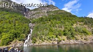 [P13] Croazieră pe Nærøyfjord » foto by elenaadina
 - 
<span class="allrVoted glyphicon glyphicon-heart hidden" id="av1544317"></span>
<a class="m-l-10 hidden" id="sv1544317" onclick="voting_Foto_DelVot(,1544317,3499)" role="button">șterge vot <span class="glyphicon glyphicon-remove"></span></a>
<a id="v91544317" class=" c-red"  onclick="voting_Foto_SetVot(1544317)" role="button"><span class="glyphicon glyphicon-heart-empty"></span> <b>LIKE</b> = Votează poza</a> <img class="hidden"  id="f1544317W9" src="/imagini/loader.gif" border="0" /><span class="AjErrMes hidden" id="e1544317ErM"></span>