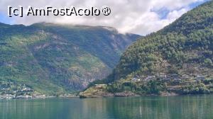 [P25] Croazieră pe Nærøyfjord » foto by elenaadina
 - 
<span class="allrVoted glyphicon glyphicon-heart hidden" id="av1544329"></span>
<a class="m-l-10 hidden" id="sv1544329" onclick="voting_Foto_DelVot(,1544329,3499)" role="button">șterge vot <span class="glyphicon glyphicon-remove"></span></a>
<a id="v91544329" class=" c-red"  onclick="voting_Foto_SetVot(1544329)" role="button"><span class="glyphicon glyphicon-heart-empty"></span> <b>LIKE</b> = Votează poza</a> <img class="hidden"  id="f1544329W9" src="/imagini/loader.gif" border="0" /><span class="AjErrMes hidden" id="e1544329ErM"></span>