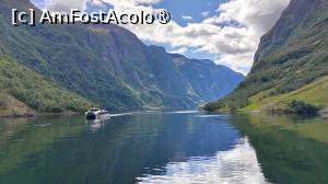[P03] Croazieră pe Nærøyfjord » foto by elenaadina
 - 
<span class="allrVoted glyphicon glyphicon-heart hidden" id="av1544307"></span>
<a class="m-l-10 hidden" id="sv1544307" onclick="voting_Foto_DelVot(,1544307,3499)" role="button">șterge vot <span class="glyphicon glyphicon-remove"></span></a>
<a id="v91544307" class=" c-red"  onclick="voting_Foto_SetVot(1544307)" role="button"><span class="glyphicon glyphicon-heart-empty"></span> <b>LIKE</b> = Votează poza</a> <img class="hidden"  id="f1544307W9" src="/imagini/loader.gif" border="0" /><span class="AjErrMes hidden" id="e1544307ErM"></span>