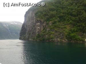 [P35] Croazieră pe Sognefjord, cel mai lung dar și cel mai adânc fiord din Norvegia.  » foto by Aurici
 - 
<span class="allrVoted glyphicon glyphicon-heart hidden" id="av797833"></span>
<a class="m-l-10 hidden" id="sv797833" onclick="voting_Foto_DelVot(,797833,3499)" role="button">șterge vot <span class="glyphicon glyphicon-remove"></span></a>
<a id="v9797833" class=" c-red"  onclick="voting_Foto_SetVot(797833)" role="button"><span class="glyphicon glyphicon-heart-empty"></span> <b>LIKE</b> = Votează poza</a> <img class="hidden"  id="f797833W9" src="/imagini/loader.gif" border="0" /><span class="AjErrMes hidden" id="e797833ErM"></span>