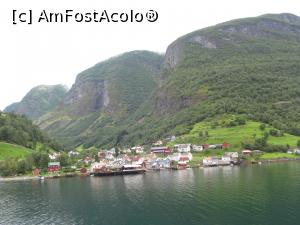 [P36] Croazieră pe Sognefjord cu stații la cele câteva așezări de pe malurile lui.  » foto by Aurici
 - 
<span class="allrVoted glyphicon glyphicon-heart hidden" id="av797834"></span>
<a class="m-l-10 hidden" id="sv797834" onclick="voting_Foto_DelVot(,797834,3499)" role="button">șterge vot <span class="glyphicon glyphicon-remove"></span></a>
<a id="v9797834" class=" c-red"  onclick="voting_Foto_SetVot(797834)" role="button"><span class="glyphicon glyphicon-heart-empty"></span> <b>LIKE</b> = Votează poza</a> <img class="hidden"  id="f797834W9" src="/imagini/loader.gif" border="0" /><span class="AjErrMes hidden" id="e797834ErM"></span>