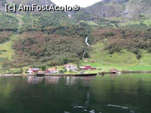 [P42] Croazieră pe cel mai îngust fiord din lume, Naeroyfjord.  » foto by Aurici
 - 
<span class="allrVoted glyphicon glyphicon-heart hidden" id="av797840"></span>
<a class="m-l-10 hidden" id="sv797840" onclick="voting_Foto_DelVot(,797840,3499)" role="button">șterge vot <span class="glyphicon glyphicon-remove"></span></a>
<a id="v9797840" class=" c-red"  onclick="voting_Foto_SetVot(797840)" role="button"><span class="glyphicon glyphicon-heart-empty"></span> <b>LIKE</b> = Votează poza</a> <img class="hidden"  id="f797840W9" src="/imagini/loader.gif" border="0" /><span class="AjErrMes hidden" id="e797840ErM"></span>