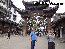 [P02] Intrarea in orasul etnografic Wuzhen. Poarta duce spre Podul Fengyuan.  » foto by Marian Preda
 - 
<span class="allrVoted glyphicon glyphicon-heart hidden" id="av351007"></span>
<a class="m-l-10 hidden" id="sv351007" onclick="voting_Foto_DelVot(,351007,3501)" role="button">șterge vot <span class="glyphicon glyphicon-remove"></span></a>
<a id="v9351007" class=" c-red"  onclick="voting_Foto_SetVot(351007)" role="button"><span class="glyphicon glyphicon-heart-empty"></span> <b>LIKE</b> = Votează poza</a> <img class="hidden"  id="f351007W9" src="/imagini/loader.gif" border="0" /><span class="AjErrMes hidden" id="e351007ErM"></span>