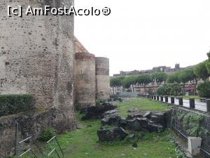 [P07] Din nou în Catania - se văd valurile de lavă oprite în buza castelului Ursino » foto by crismis
 - 
<span class="allrVoted glyphicon glyphicon-heart hidden" id="av1123267"></span>
<a class="m-l-10 hidden" id="sv1123267" onclick="voting_Foto_DelVot(,1123267,3509)" role="button">șterge vot <span class="glyphicon glyphicon-remove"></span></a>
<a id="v91123267" class=" c-red"  onclick="voting_Foto_SetVot(1123267)" role="button"><span class="glyphicon glyphicon-heart-empty"></span> <b>LIKE</b> = Votează poza</a> <img class="hidden"  id="f1123267W9" src="/imagini/loader.gif" border="0" /><span class="AjErrMes hidden" id="e1123267ErM"></span>