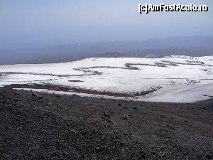 [P11] Acela este drumul sapat in zapada pentru camioanele care ajung la 2900 m.  » foto by BOGDAN DSN
 - 
<span class="allrVoted glyphicon glyphicon-heart hidden" id="av688054"></span>
<a class="m-l-10 hidden" id="sv688054" onclick="voting_Foto_DelVot(,688054,3509)" role="button">șterge vot <span class="glyphicon glyphicon-remove"></span></a>
<a id="v9688054" class=" c-red"  onclick="voting_Foto_SetVot(688054)" role="button"><span class="glyphicon glyphicon-heart-empty"></span> <b>LIKE</b> = Votează poza</a> <img class="hidden"  id="f688054W9" src="/imagini/loader.gif" border="0" /><span class="AjErrMes hidden" id="e688054ErM"></span>