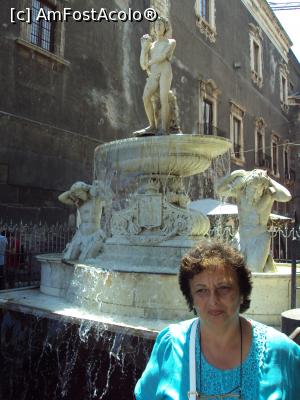 [P05] Catania: Fontana dell'Amenano din Piaţa Domului. » foto by Carmen Ion
 - 
<span class="allrVoted glyphicon glyphicon-heart hidden" id="av713259"></span>
<a class="m-l-10 hidden" id="sv713259" onclick="voting_Foto_DelVot(,713259,3509)" role="button">șterge vot <span class="glyphicon glyphicon-remove"></span></a>
<a id="v9713259" class=" c-red"  onclick="voting_Foto_SetVot(713259)" role="button"><span class="glyphicon glyphicon-heart-empty"></span> <b>LIKE</b> = Votează poza</a> <img class="hidden"  id="f713259W9" src="/imagini/loader.gif" border="0" /><span class="AjErrMes hidden" id="e713259ErM"></span>