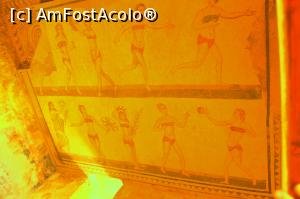 [P09] Villa Romana del Casale. Mozaicul celor 10 palutriste. Nu va luati dupa ghid:fetele sunt in costum de sport. Costumul de baie din doua piese e altceva » foto by bmpetre
 - 
<span class="allrVoted glyphicon glyphicon-heart hidden" id="av868458"></span>
<a class="m-l-10 hidden" id="sv868458" onclick="voting_Foto_DelVot(,868458,3509)" role="button">șterge vot <span class="glyphicon glyphicon-remove"></span></a>
<a id="v9868458" class=" c-red"  onclick="voting_Foto_SetVot(868458)" role="button"><span class="glyphicon glyphicon-heart-empty"></span> <b>LIKE</b> = Votează poza</a> <img class="hidden"  id="f868458W9" src="/imagini/loader.gif" border="0" /><span class="AjErrMes hidden" id="e868458ErM"></span>