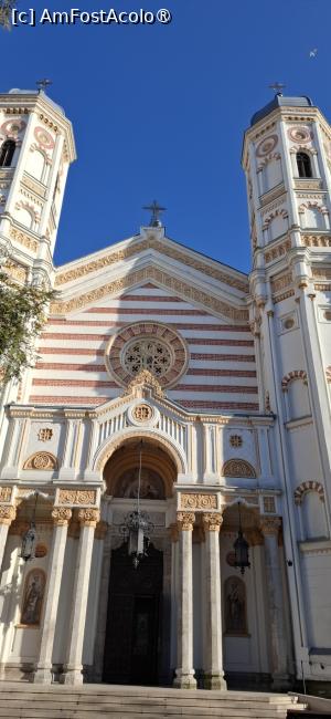 [P12] București - Aproape de Casa de Târgoveț, Biserica Sf. Spiridon cel Nou. » foto by iulianic
 - 
<span class="allrVoted glyphicon glyphicon-heart hidden" id="av1471585"></span>
<a class="m-l-10 hidden" id="sv1471585" onclick="voting_Foto_DelVot(,1471585,3511)" role="button">șterge vot <span class="glyphicon glyphicon-remove"></span></a>
<a id="v91471585" class=" c-red"  onclick="voting_Foto_SetVot(1471585)" role="button"><span class="glyphicon glyphicon-heart-empty"></span> <b>LIKE</b> = Votează poza</a> <img class="hidden"  id="f1471585W9" src="/imagini/loader.gif" border="0" /><span class="AjErrMes hidden" id="e1471585ErM"></span>
