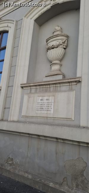 [P18] București - Aproape de Casa de Târgoveț, Școala Gimnazială „Ienăchiță Văcărescu”. » foto by iulianic
 - 
<span class="allrVoted glyphicon glyphicon-heart hidden" id="av1471591"></span>
<a class="m-l-10 hidden" id="sv1471591" onclick="voting_Foto_DelVot(,1471591,3511)" role="button">șterge vot <span class="glyphicon glyphicon-remove"></span></a>
<a id="v91471591" class=" c-red"  onclick="voting_Foto_SetVot(1471591)" role="button"><span class="glyphicon glyphicon-heart-empty"></span> <b>LIKE</b> = Votează poza</a> <img class="hidden"  id="f1471591W9" src="/imagini/loader.gif" border="0" /><span class="AjErrMes hidden" id="e1471591ErM"></span>