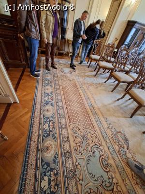 [P22] București, Palatul Ghica Victoria, Salonul de altă dată, Sală de evenimente azi, covorul oglindă a tavanului pictat » foto by mprofeanu
 - 
<span class="allrVoted glyphicon glyphicon-heart hidden" id="av1549535"></span>
<a class="m-l-10 hidden" id="sv1549535" onclick="voting_Foto_DelVot(,1549535,3511)" role="button">șterge vot <span class="glyphicon glyphicon-remove"></span></a>
<a id="v91549535" class=" c-red"  onclick="voting_Foto_SetVot(1549535)" role="button"><span class="glyphicon glyphicon-heart-empty"></span> <b>LIKE</b> = Votează poza</a> <img class="hidden"  id="f1549535W9" src="/imagini/loader.gif" border="0" /><span class="AjErrMes hidden" id="e1549535ErM"></span>