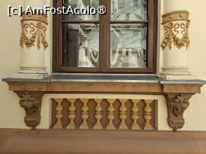 [P40] București, Vila Catena, Casa cu geamuri bombate, detalii arhitecturale și Geamurile bombate » foto by mprofeanu
 - 
<span class="allrVoted glyphicon glyphicon-heart hidden" id="av1550252"></span>
<a class="m-l-10 hidden" id="sv1550252" onclick="voting_Foto_DelVot(,1550252,3511)" role="button">șterge vot <span class="glyphicon glyphicon-remove"></span></a>
<a id="v91550252" class=" c-red"  onclick="voting_Foto_SetVot(1550252)" role="button"><span class="glyphicon glyphicon-heart-empty"></span> <b>LIKE</b> = Votează poza</a> <img class="hidden"  id="f1550252W9" src="/imagini/loader.gif" border="0" /><span class="AjErrMes hidden" id="e1550252ErM"></span>