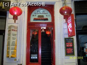 [P18] Iata si un restaurant chinezesc: Pekin. Sus de tot, pe scari, trona un chinez burtos... viu!  » foto by cristina47*
 - 
<span class="allrVoted glyphicon glyphicon-heart hidden" id="av725121"></span>
<a class="m-l-10 hidden" id="sv725121" onclick="voting_Foto_DelVot(,725121,3511)" role="button">șterge vot <span class="glyphicon glyphicon-remove"></span></a>
<a id="v9725121" class=" c-red"  onclick="voting_Foto_SetVot(725121)" role="button"><span class="glyphicon glyphicon-heart-empty"></span> <b>LIKE</b> = Votează poza</a> <img class="hidden"  id="f725121W9" src="/imagini/loader.gif" border="0" /><span class="AjErrMes hidden" id="e725121ErM"></span>