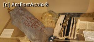 [P10] Obiecte religioase în expoziție. » foto by tata123 🔱
 - 
<span class="allrVoted glyphicon glyphicon-heart hidden" id="av1503491"></span>
<a class="m-l-10 hidden" id="sv1503491" onclick="voting_Foto_DelVot(,1503491,3511)" role="button">șterge vot <span class="glyphicon glyphicon-remove"></span></a>
<a id="v91503491" class=" c-red"  onclick="voting_Foto_SetVot(1503491)" role="button"><span class="glyphicon glyphicon-heart-empty"></span> <b>LIKE</b> = Votează poza</a> <img class="hidden"  id="f1503491W9" src="/imagini/loader.gif" border="0" /><span class="AjErrMes hidden" id="e1503491ErM"></span>