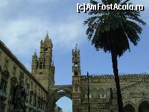 P15 [SEP-2010] Palermo - Catedrala, un mare complex arhitectural, o impletire de stiluri diferite. 