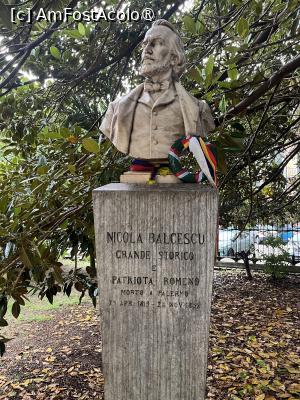 [P14] Palermo- Giardino di Garibaldi.Bustul lui Nicolae Bălcescu » foto by Yersinia Pestis
 - 
<span class="allrVoted glyphicon glyphicon-heart hidden" id="av1515502"></span>
<a class="m-l-10 hidden" id="sv1515502" onclick="voting_Foto_DelVot(,1515502,3527)" role="button">șterge vot <span class="glyphicon glyphicon-remove"></span></a>
<a id="v91515502" class=" c-red"  onclick="voting_Foto_SetVot(1515502)" role="button"><span class="glyphicon glyphicon-heart-empty"></span> <b>LIKE</b> = Votează poza</a> <img class="hidden"  id="f1515502W9" src="/imagini/loader.gif" border="0" /><span class="AjErrMes hidden" id="e1515502ErM"></span>