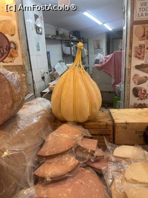 [P06] Palermo-Mercato Ballaro. Brânză și mortadella » foto by Yersinia Pestis
 - 
<span class="allrVoted glyphicon glyphicon-heart hidden" id="av1515610"></span>
<a class="m-l-10 hidden" id="sv1515610" onclick="voting_Foto_DelVot(,1515610,3527)" role="button">șterge vot <span class="glyphicon glyphicon-remove"></span></a>
<a id="v91515610" class=" c-red"  onclick="voting_Foto_SetVot(1515610)" role="button"><span class="glyphicon glyphicon-heart-empty"></span> <b>LIKE</b> = Votează poza</a> <img class="hidden"  id="f1515610W9" src="/imagini/loader.gif" border="0" /><span class="AjErrMes hidden" id="e1515610ErM"></span>
