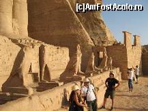 [P20] Cautand umbra....Templul Abu Simbel construit de catre Ramses cel Mare » foto by vlado2
 - 
<span class="allrVoted glyphicon glyphicon-heart hidden" id="av298178"></span>
<a class="m-l-10 hidden" id="sv298178" onclick="voting_Foto_DelVot(,298178,3529)" role="button">șterge vot <span class="glyphicon glyphicon-remove"></span></a>
<a id="v9298178" class=" c-red"  onclick="voting_Foto_SetVot(298178)" role="button"><span class="glyphicon glyphicon-heart-empty"></span> <b>LIKE</b> = Votează poza</a> <img class="hidden"  id="f298178W9" src="/imagini/loader.gif" border="0" /><span class="AjErrMes hidden" id="e298178ErM"></span>