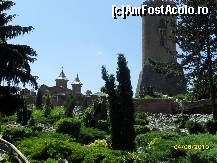 P20 [JUN-2010] imagine din parcul chindia,se vede turnul si biserica mare domneasca