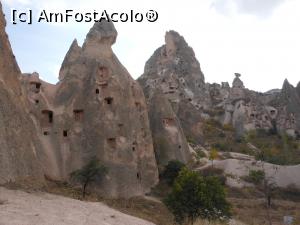 [P29] Cappadocia - Peri Cafe-Cave Man. Vecinătatea.  » foto by iulianic
 - 
<span class="allrVoted glyphicon glyphicon-heart hidden" id="av1125085"></span>
<a class="m-l-10 hidden" id="sv1125085" onclick="voting_Foto_DelVot(,1125085,3573)" role="button">șterge vot <span class="glyphicon glyphicon-remove"></span></a>
<a id="v91125085" class=" c-red"  onclick="voting_Foto_SetVot(1125085)" role="button"><span class="glyphicon glyphicon-heart-empty"></span> <b>LIKE</b> = Votează poza</a> <img class="hidden"  id="f1125085W9" src="/imagini/loader.gif" border="0" /><span class="AjErrMes hidden" id="e1125085ErM"></span>