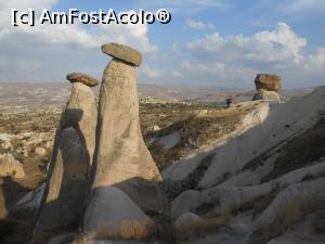 [P51] Cappadocia - Cele trei frumuseți.  » foto by iulianic
 - 
<span class="allrVoted glyphicon glyphicon-heart hidden" id="av1125107"></span>
<a class="m-l-10 hidden" id="sv1125107" onclick="voting_Foto_DelVot(,1125107,3573)" role="button">șterge vot <span class="glyphicon glyphicon-remove"></span></a>
<a id="v91125107" class=" c-red"  onclick="voting_Foto_SetVot(1125107)" role="button"><span class="glyphicon glyphicon-heart-empty"></span> <b>LIKE</b> = Votează poza</a> <img class="hidden"  id="f1125107W9" src="/imagini/loader.gif" border="0" /><span class="AjErrMes hidden" id="e1125107ErM"></span>