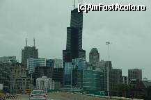 [P14] Sears Tower   vazut de pe autostrada ... » foto by raoulp55
 - 
<span class="allrVoted glyphicon glyphicon-heart hidden" id="av156464"></span>
<a class="m-l-10 hidden" id="sv156464" onclick="voting_Foto_DelVot(,156464,3589)" role="button">șterge vot <span class="glyphicon glyphicon-remove"></span></a>
<a id="v9156464" class=" c-red"  onclick="voting_Foto_SetVot(156464)" role="button"><span class="glyphicon glyphicon-heart-empty"></span> <b>LIKE</b> = Votează poza</a> <img class="hidden"  id="f156464W9" src="/imagini/loader.gif" border="0" /><span class="AjErrMes hidden" id="e156464ErM"></span>