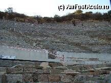 [P04] Amfiteatrul cel mare din Efes.Orasul avea doua arene.Se presupune ca cel mare era destinat spectacolelor de teatru, si mai apoi, in perioada romana, luptelor de gladiatori.Arena de mai mici dimensiuni, era destinata activitatilor civice/democratice. » foto by costin1968
 - 
<span class="allrVoted glyphicon glyphicon-heart hidden" id="av72453"></span>
<a class="m-l-10 hidden" id="sv72453" onclick="voting_Foto_DelVot(,72453,3592)" role="button">șterge vot <span class="glyphicon glyphicon-remove"></span></a>
<a id="v972453" class=" c-red"  onclick="voting_Foto_SetVot(72453)" role="button"><span class="glyphicon glyphicon-heart-empty"></span> <b>LIKE</b> = Votează poza</a> <img class="hidden"  id="f72453W9" src="/imagini/loader.gif" border="0" /><span class="AjErrMes hidden" id="e72453ErM"></span>