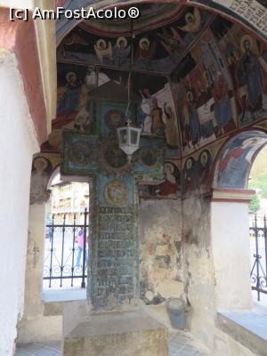 [P12] Interior - Troița lui Ilie Bart (1738) - Piața Unirii, Brașov.  » foto by tata123 🔱
 - 
<span class="allrVoted glyphicon glyphicon-heart hidden" id="av928607"></span>
<a class="m-l-10 hidden" id="sv928607" onclick="voting_Foto_DelVot(,928607,3615)" role="button">șterge vot <span class="glyphicon glyphicon-remove"></span></a>
<a id="v9928607" class=" c-red"  onclick="voting_Foto_SetVot(928607)" role="button"><span class="glyphicon glyphicon-heart-empty"></span> <b>LIKE</b> = Votează poza</a> <img class="hidden"  id="f928607W9" src="/imagini/loader.gif" border="0" /><span class="AjErrMes hidden" id="e928607ErM"></span>