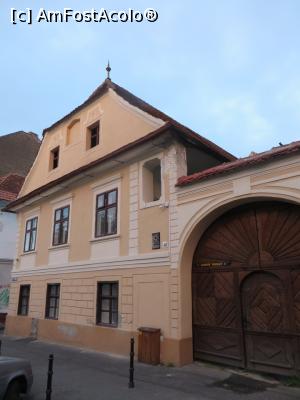 [P16] Casa Nicolae Teclu - str. Prundului, Brașov.  » foto by tata123 🔱
 - 
<span class="allrVoted glyphicon glyphicon-heart hidden" id="av928611"></span>
<a class="m-l-10 hidden" id="sv928611" onclick="voting_Foto_DelVot(,928611,3615)" role="button">șterge vot <span class="glyphicon glyphicon-remove"></span></a>
<a id="v9928611" class=" c-red"  onclick="voting_Foto_SetVot(928611)" role="button"><span class="glyphicon glyphicon-heart-empty"></span> <b>LIKE</b> = Votează poza</a> <img class="hidden"  id="f928611W9" src="/imagini/loader.gif" border="0" /><span class="AjErrMes hidden" id="e928611ErM"></span>