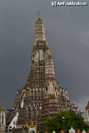 [P22] Wat Arun- gardian impunator » foto by gvaly
 - 
<span class="allrVoted glyphicon glyphicon-heart hidden" id="av484268"></span>
<a class="m-l-10 hidden" id="sv484268" onclick="voting_Foto_DelVot(,484268,3625)" role="button">șterge vot <span class="glyphicon glyphicon-remove"></span></a>
<a id="v9484268" class=" c-red"  onclick="voting_Foto_SetVot(484268)" role="button"><span class="glyphicon glyphicon-heart-empty"></span> <b>LIKE</b> = Votează poza</a> <img class="hidden"  id="f484268W9" src="/imagini/loader.gif" border="0" /><span class="AjErrMes hidden" id="e484268ErM"></span>