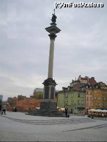 [P04] Coloana lui Sigismund
Este unul dintre cele mai faimoase monumente ale Varsoviei si unul dintre cele mai vechi din Europa. Coloana si statuia comemoreaza regele Sigismund III Waza, care in 1596 a mutat capitala Poloniei din Cracovia la Varsovia. » foto by Costi
 - 
<span class="allrVoted glyphicon glyphicon-heart hidden" id="av23337"></span>
<a class="m-l-10 hidden" id="sv23337" onclick="voting_Foto_DelVot(,23337,3644)" role="button">șterge vot <span class="glyphicon glyphicon-remove"></span></a>
<a id="v923337" class=" c-red"  onclick="voting_Foto_SetVot(23337)" role="button"><span class="glyphicon glyphicon-heart-empty"></span> <b>LIKE</b> = Votează poza</a> <img class="hidden"  id="f23337W9" src="/imagini/loader.gif" border="0" /><span class="AjErrMes hidden" id="e23337ErM"></span>