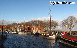 [P07] Enkhuizen. Vase mai vechi in Oosterhaven. Era o dupa-amiaza rece de aprilie.  » foto by Radu Tudoran
 - 
<span class="allrVoted glyphicon glyphicon-heart hidden" id="av672700"></span>
<a class="m-l-10 hidden" id="sv672700" onclick="voting_Foto_DelVot(,672700,3710)" role="button">șterge vot <span class="glyphicon glyphicon-remove"></span></a>
<a id="v9672700" class=" c-red"  onclick="voting_Foto_SetVot(672700)" role="button"><span class="glyphicon glyphicon-heart-empty"></span> <b>LIKE</b> = Votează poza</a> <img class="hidden"  id="f672700W9" src="/imagini/loader.gif" border="0" /><span class="AjErrMes hidden" id="e672700ErM"></span>