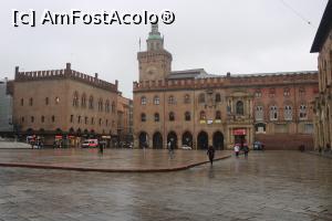 [P18] Bologna, Piazza Maggiore, Palazzo d'Accursio cu Torre dell'Orologio, îl vom vizita a doua zi și Palazzo dei Notai în stânga » foto by mprofeanu
 - 
<span class="allrVoted glyphicon glyphicon-heart hidden" id="av1351939"></span>
<a class="m-l-10 hidden" id="sv1351939" onclick="voting_Foto_DelVot(,1351939,3721)" role="button">șterge vot <span class="glyphicon glyphicon-remove"></span></a>
<a id="v91351939" class=" c-red"  onclick="voting_Foto_SetVot(1351939)" role="button"><span class="glyphicon glyphicon-heart-empty"></span> <b>LIKE</b> = Votează poza</a> <img class="hidden"  id="f1351939W9" src="/imagini/loader.gif" border="0" /><span class="AjErrMes hidden" id="e1351939ErM"></span>