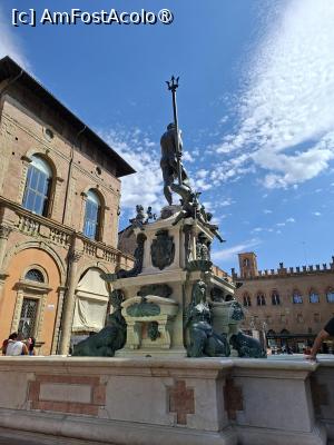 [P16] Fotana del Nettuno și Palazzo del Podesta » foto by Carmen Ion
 - 
<span class="allrVoted glyphicon glyphicon-heart hidden" id="av1537859"></span>
<a class="m-l-10 hidden" id="sv1537859" onclick="voting_Foto_DelVot(,1537859,3721)" role="button">șterge vot <span class="glyphicon glyphicon-remove"></span></a>
<a id="v91537859" class=" c-red"  onclick="voting_Foto_SetVot(1537859)" role="button"><span class="glyphicon glyphicon-heart-empty"></span> <b>LIKE</b> = Votează poza</a> <img class="hidden"  id="f1537859W9" src="/imagini/loader.gif" border="0" /><span class="AjErrMes hidden" id="e1537859ErM"></span>