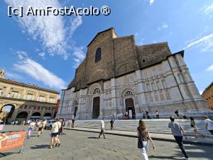[P18] Basilica di San Petronio » foto by Carmen Ion
 - 
<span class="allrVoted glyphicon glyphicon-heart hidden" id="av1537861"></span>
<a class="m-l-10 hidden" id="sv1537861" onclick="voting_Foto_DelVot(,1537861,3721)" role="button">șterge vot <span class="glyphicon glyphicon-remove"></span></a>
<a id="v91537861" class=" c-red"  onclick="voting_Foto_SetVot(1537861)" role="button"><span class="glyphicon glyphicon-heart-empty"></span> <b>LIKE</b> = Votează poza</a> <img class="hidden"  id="f1537861W9" src="/imagini/loader.gif" border="0" /><span class="AjErrMes hidden" id="e1537861ErM"></span>