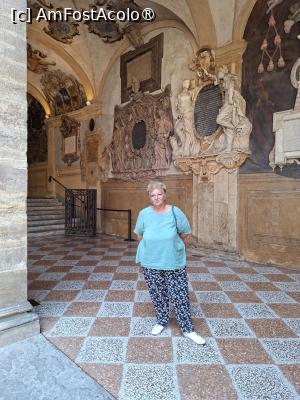 [P29] Palazzo dell’Archiginnasio - unul din coridoarele bogat ornamentate » foto by Carmen Ion
 - 
<span class="allrVoted glyphicon glyphicon-heart hidden" id="av1537872"></span>
<a class="m-l-10 hidden" id="sv1537872" onclick="voting_Foto_DelVot(,1537872,3721)" role="button">șterge vot <span class="glyphicon glyphicon-remove"></span></a>
<a id="v91537872" class=" c-red"  onclick="voting_Foto_SetVot(1537872)" role="button"><span class="glyphicon glyphicon-heart-empty"></span> <b>LIKE</b> = Votează poza</a> <img class="hidden"  id="f1537872W9" src="/imagini/loader.gif" border="0" /><span class="AjErrMes hidden" id="e1537872ErM"></span>