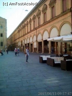 [P04] Piazza Maggiore Bologna » foto by ManuelaManu
 - 
<span class="allrVoted glyphicon glyphicon-heart hidden" id="av878888"></span>
<a class="m-l-10 hidden" id="sv878888" onclick="voting_Foto_DelVot(,878888,3721)" role="button">șterge vot <span class="glyphicon glyphicon-remove"></span></a>
<a id="v9878888" class=" c-red"  onclick="voting_Foto_SetVot(878888)" role="button"><span class="glyphicon glyphicon-heart-empty"></span> <b>LIKE</b> = Votează poza</a> <img class="hidden"  id="f878888W9" src="/imagini/loader.gif" border="0" /><span class="AjErrMes hidden" id="e878888ErM"></span>