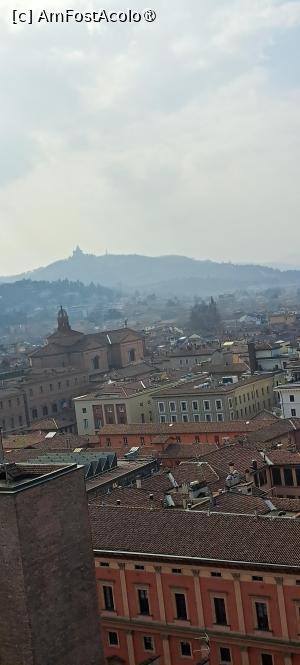 [P27] Bologna, din turnul-clopotniță al Catedralei San Pietro » foto by irinad
 - 
<span class="allrVoted glyphicon glyphicon-heart hidden" id="av1521403"></span>
<a class="m-l-10 hidden" id="sv1521403" onclick="voting_Foto_DelVot(,1521403,3721)" role="button">șterge vot <span class="glyphicon glyphicon-remove"></span></a>
<a id="v91521403" class=" c-red"  onclick="voting_Foto_SetVot(1521403)" role="button"><span class="glyphicon glyphicon-heart-empty"></span> <b>LIKE</b> = Votează poza</a> <img class="hidden"  id="f1521403W9" src="/imagini/loader.gif" border="0" /><span class="AjErrMes hidden" id="e1521403ErM"></span>