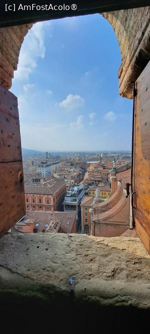 [P29] Bologna, din turnul-clopotniță al Catedralei San Pietro » foto by irinad
 - 
<span class="allrVoted glyphicon glyphicon-heart hidden" id="av1521405"></span>
<a class="m-l-10 hidden" id="sv1521405" onclick="voting_Foto_DelVot(,1521405,3721)" role="button">șterge vot <span class="glyphicon glyphicon-remove"></span></a>
<a id="v91521405" class=" c-red"  onclick="voting_Foto_SetVot(1521405)" role="button"><span class="glyphicon glyphicon-heart-empty"></span> <b>LIKE</b> = Votează poza</a> <img class="hidden"  id="f1521405W9" src="/imagini/loader.gif" border="0" /><span class="AjErrMes hidden" id="e1521405ErM"></span>