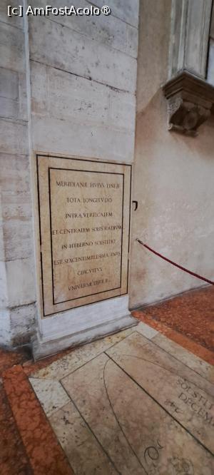 [P33] Meridian în Basilica San Petronio » foto by irinad
 - 
<span class="allrVoted glyphicon glyphicon-heart hidden" id="av1521409"></span>
<a class="m-l-10 hidden" id="sv1521409" onclick="voting_Foto_DelVot(,1521409,3721)" role="button">șterge vot <span class="glyphicon glyphicon-remove"></span></a>
<a id="v91521409" class=" c-red"  onclick="voting_Foto_SetVot(1521409)" role="button"><span class="glyphicon glyphicon-heart-empty"></span> <b>LIKE</b> = Votează poza</a> <img class="hidden"  id="f1521409W9" src="/imagini/loader.gif" border="0" /><span class="AjErrMes hidden" id="e1521409ErM"></span>