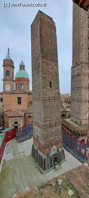 [P07] Bologna, turnurile înclinate văzute din Palazzo Strazzaroli » foto by irinad
 - 
<span class="allrVoted glyphicon glyphicon-heart hidden" id="av1521383"></span>
<a class="m-l-10 hidden" id="sv1521383" onclick="voting_Foto_DelVot(,1521383,3721)" role="button">șterge vot <span class="glyphicon glyphicon-remove"></span></a>
<a id="v91521383" class=" c-red"  onclick="voting_Foto_SetVot(1521383)" role="button"><span class="glyphicon glyphicon-heart-empty"></span> <b>LIKE</b> = Votează poza</a> <img class="hidden"  id="f1521383W9" src="/imagini/loader.gif" border="0" /><span class="AjErrMes hidden" id="e1521383ErM"></span>